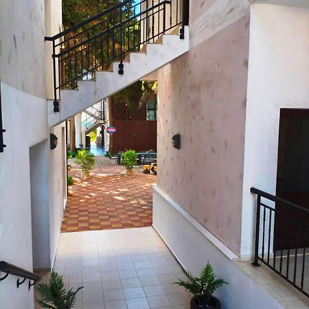 Blue - Amara Apartmán Ravda